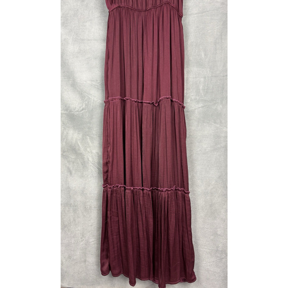 She + Sky Tiered Ruffle Maxi Dress Size M Wine On/Off Shoulder Boho Romantic - Picture 8 of 16